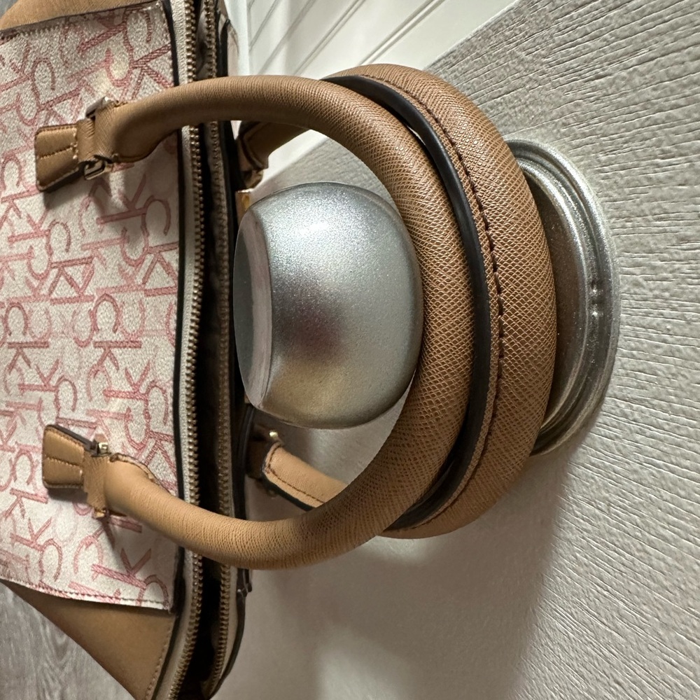Calvin Klein Beige and Pink Satchel - Picture 3 of 10